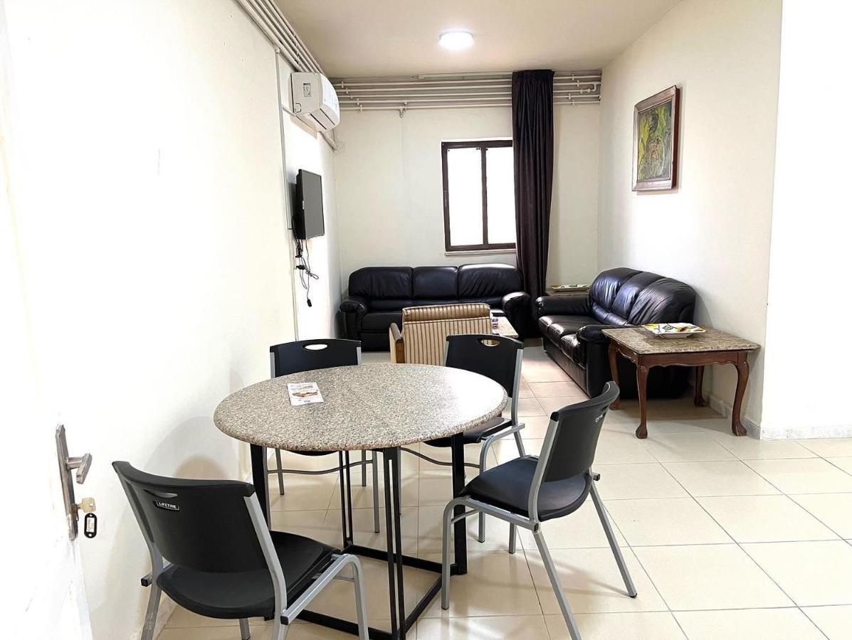 Al Qatal Building Appartement Al Qastal Buitenkant foto
